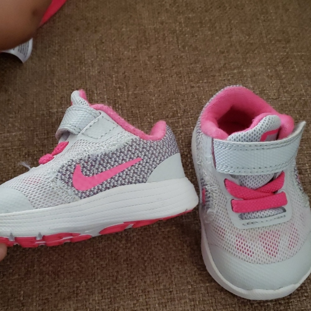New baby nike sneakers
